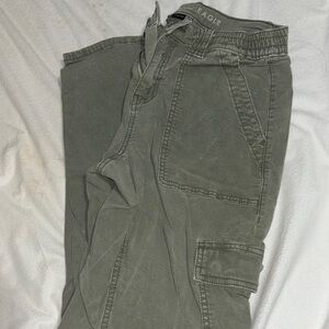 Women’s Green Cargo Pants